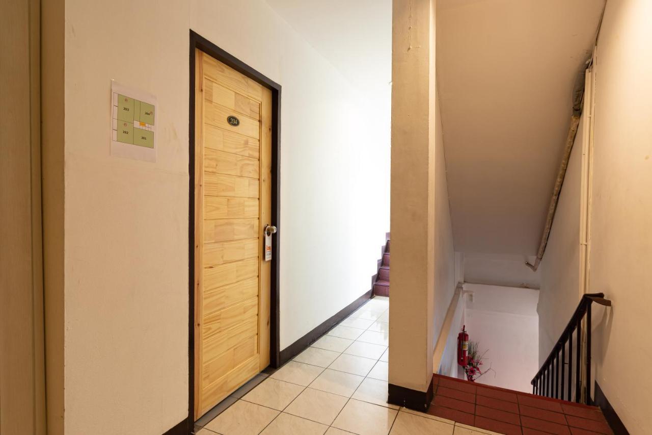 Yadoya @ Thonglor Hotel Bangkok Bagian luar foto